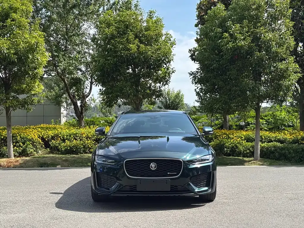 Jaguar XEL — фото 10