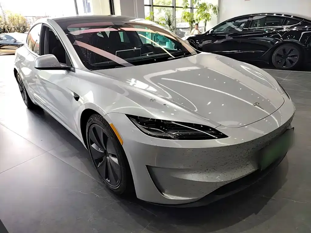 Tesla Model 3 — фото 6