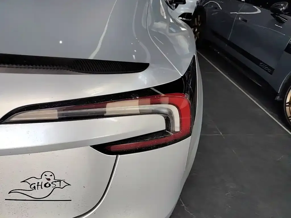 Tesla Model 3 — фото 2