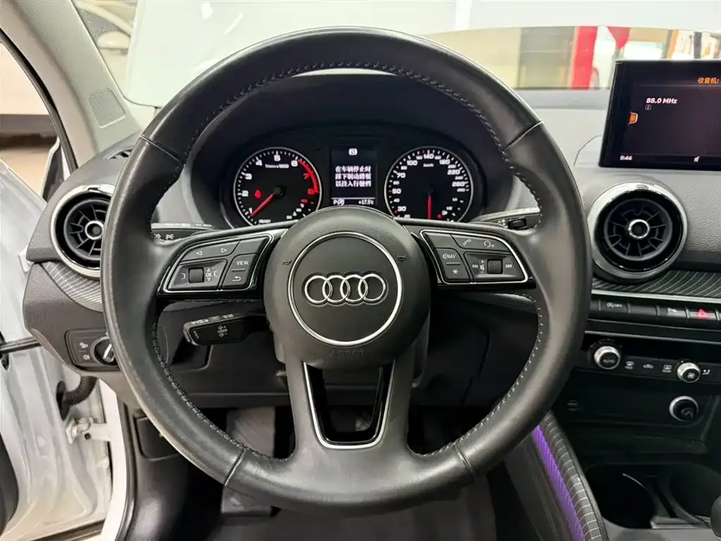 Audi Q2L 2022 из CN, фото 7