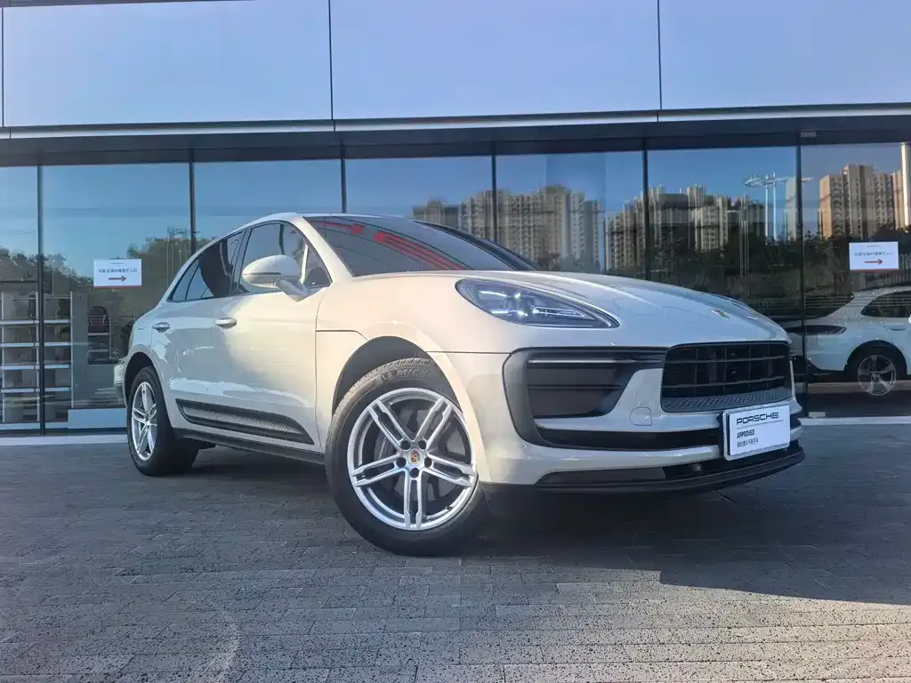 Porsche Macan — фото 1