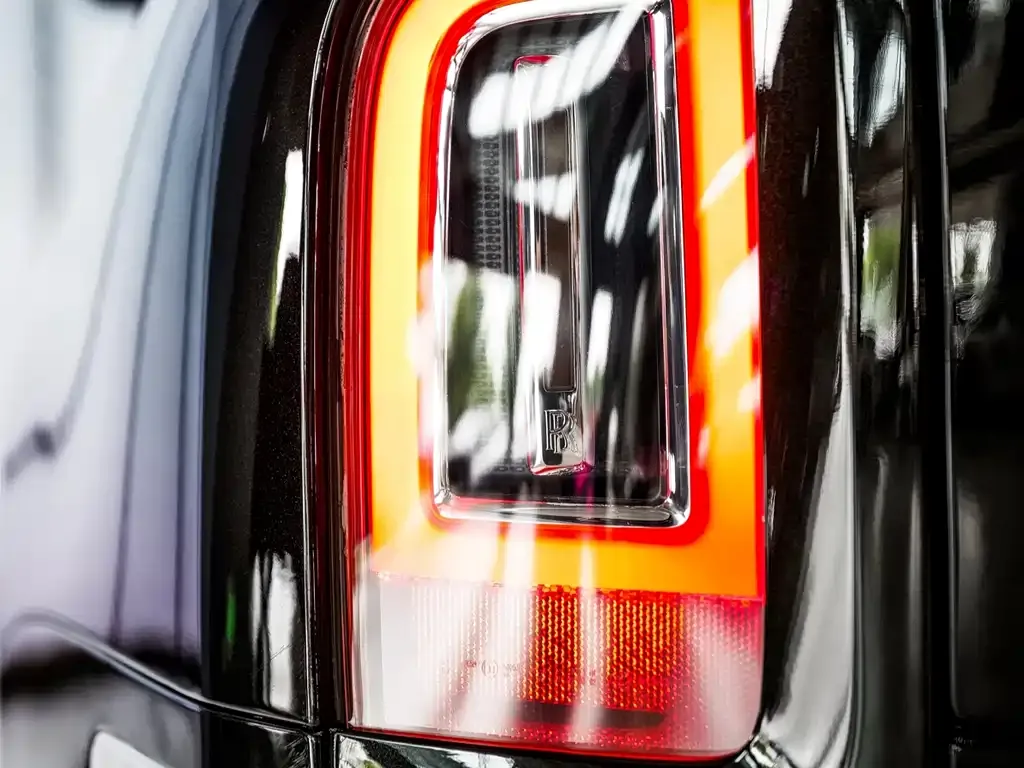 Rolls-Royce Cullinan — фото 10