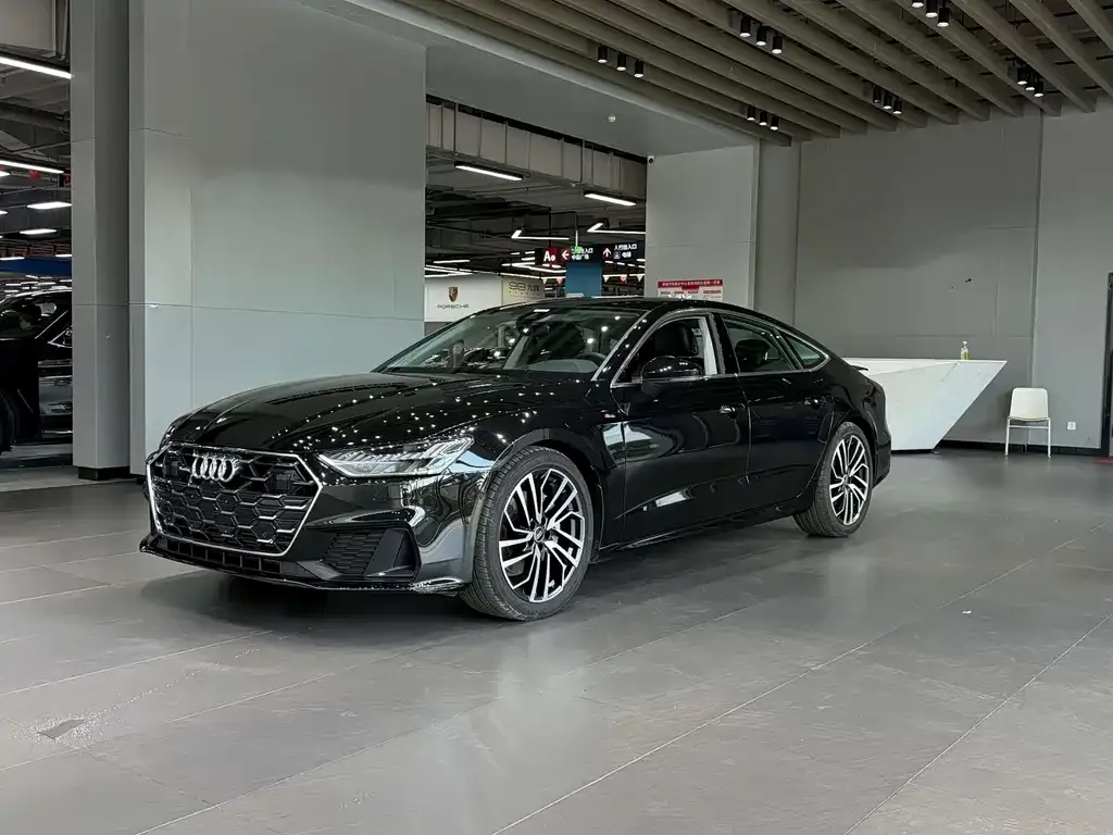 Audi A7 — фото 1