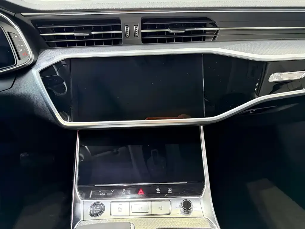 Audi A7 — фото 10