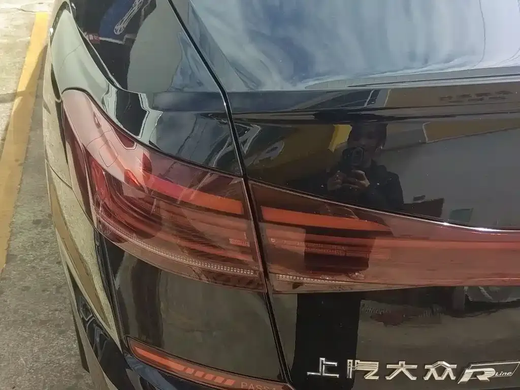 Volkswagen Passat 2022 из CN, фото 8