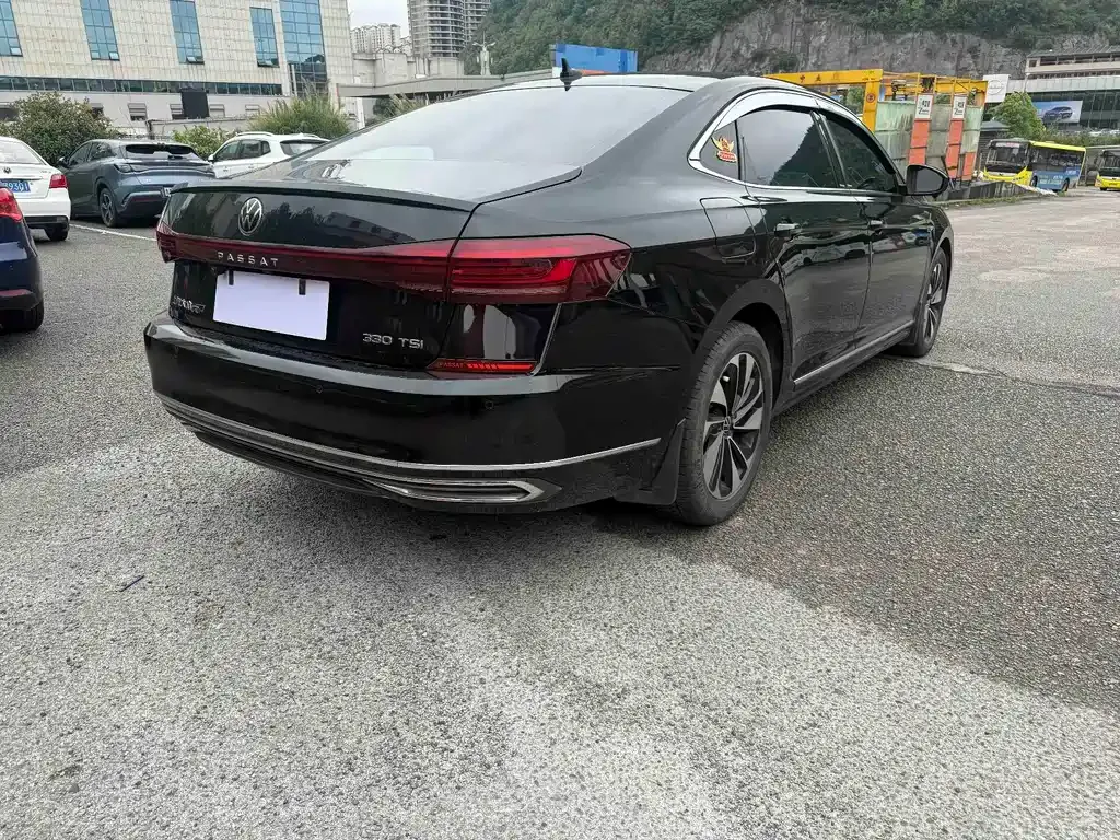 Volkswagen Passat 2022 из CN, фото 7