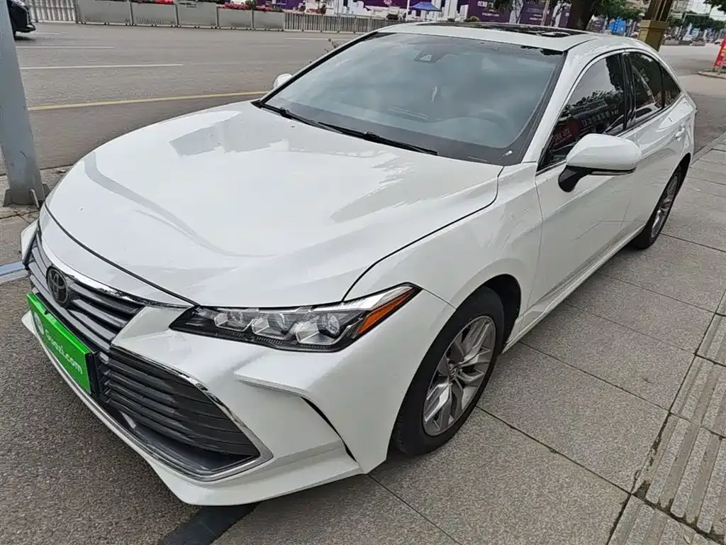 Toyota Avalon — фото 5