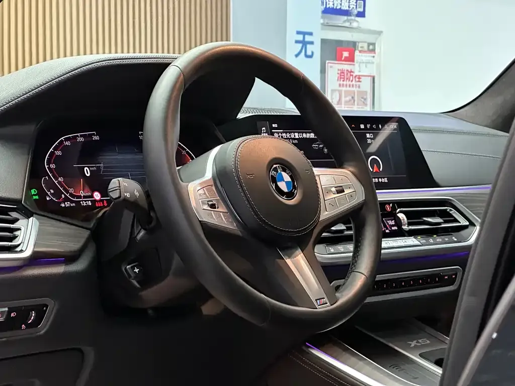 BMW X5 — фото 2