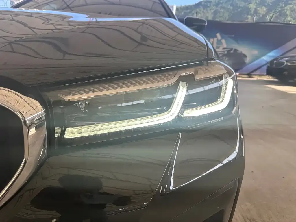 BMW 5 Series 2021 из CN, фото 3