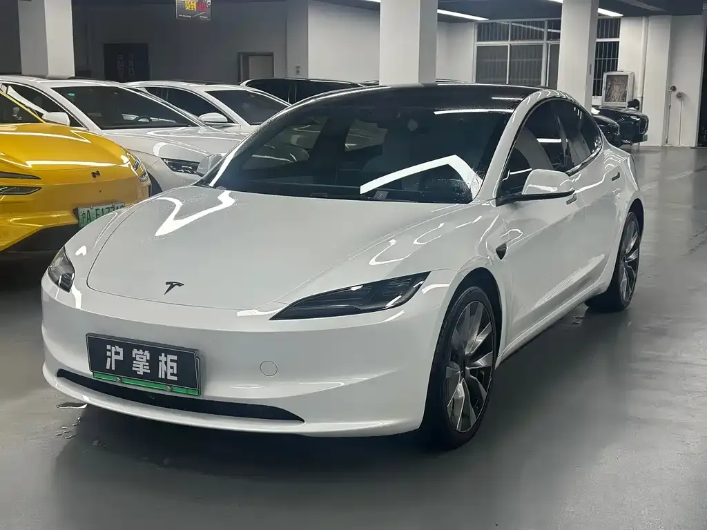 Tesla Model 3 — фото 3