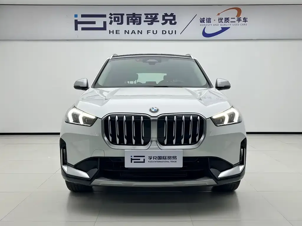 BMW X1 — фото 2