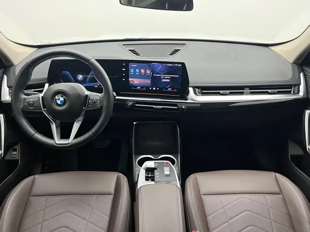 BMW X1 — фото 9