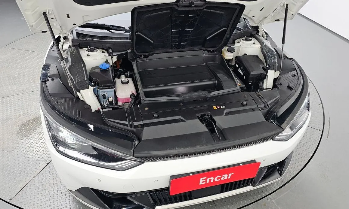 Kia EV6 2023 из KR, фото 8
