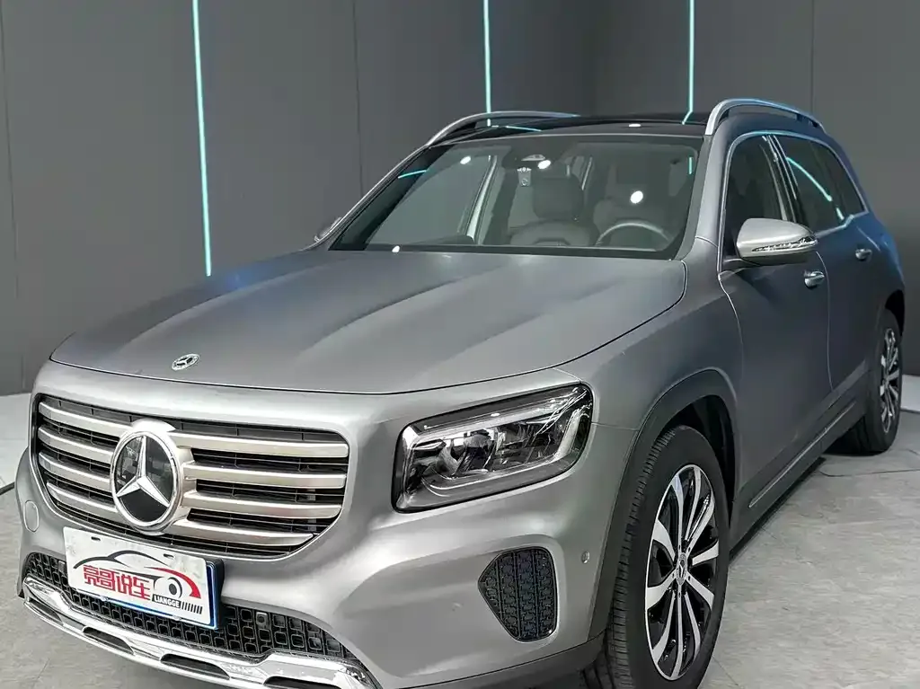 Mercedes-Benz GLB — фото 1