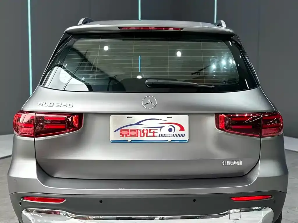 Mercedes-Benz GLB — фото 4