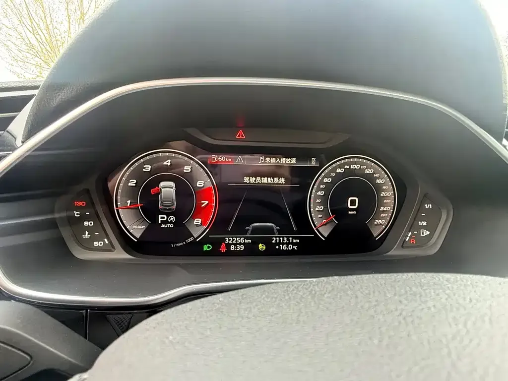 Audi Q3 Sportback — фото 3