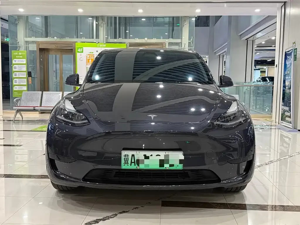 Tesla Model Y — фото 7