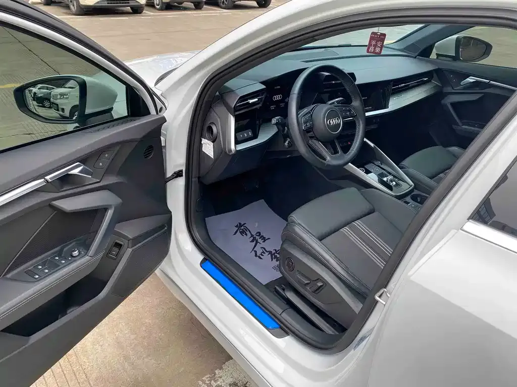 Audi A3 2024 из CN, фото 10