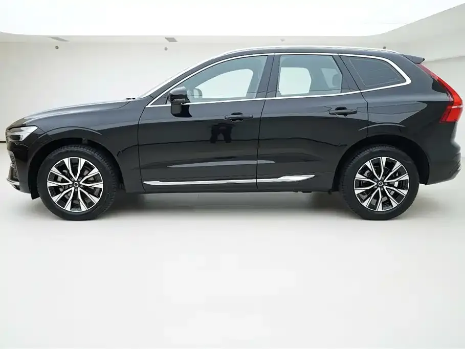 Volvo XC60 2024 из CN, фото 2