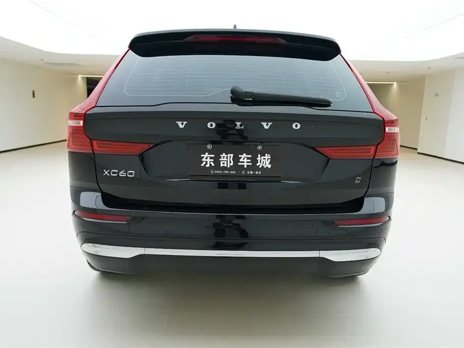 Volvo XC60 2024 из CN, фото 4