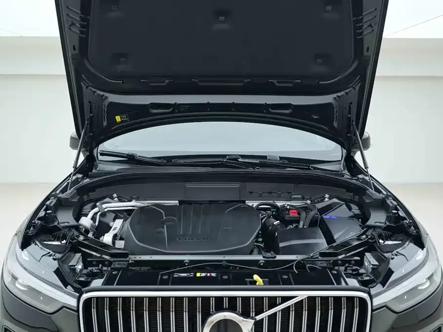 Volvo XC60 2024 из CN, фото 8