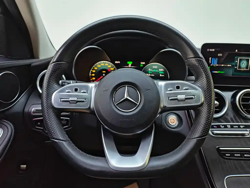 Mercedes-Benz C-Class — фото 10