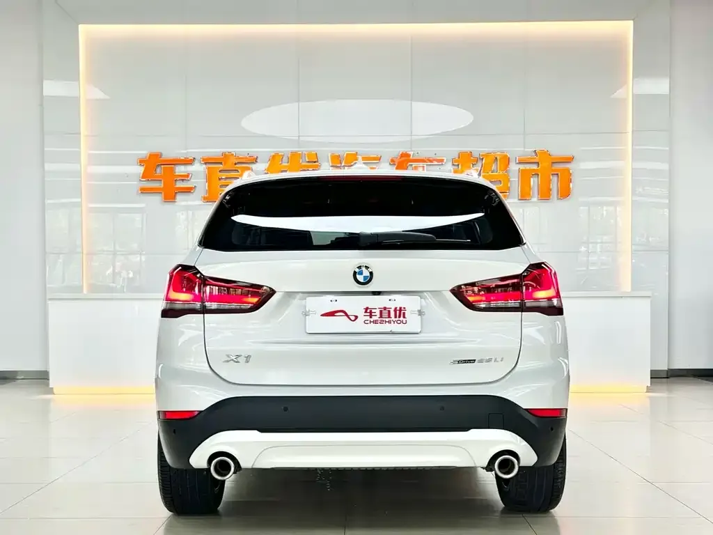 BMW X1 — фото 2