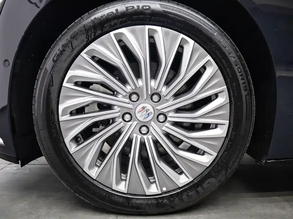 Buick Electra L7 2025 из CN, фото 3