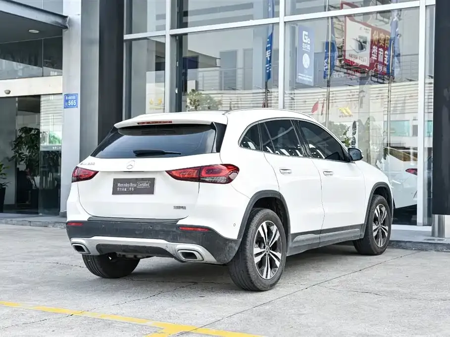 Mercedes-Benz GLA — фото 8