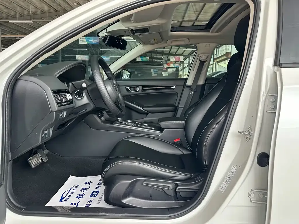 Honda Civic — фото 8