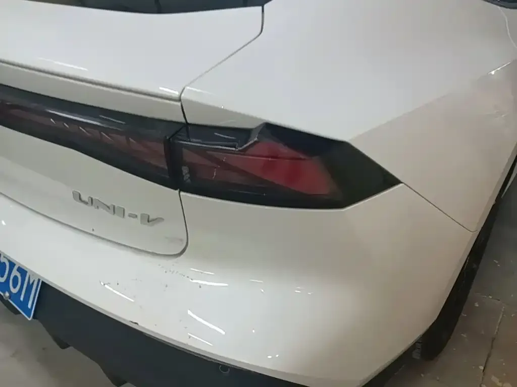 Changan UNI-V 2024 из CN, фото 6