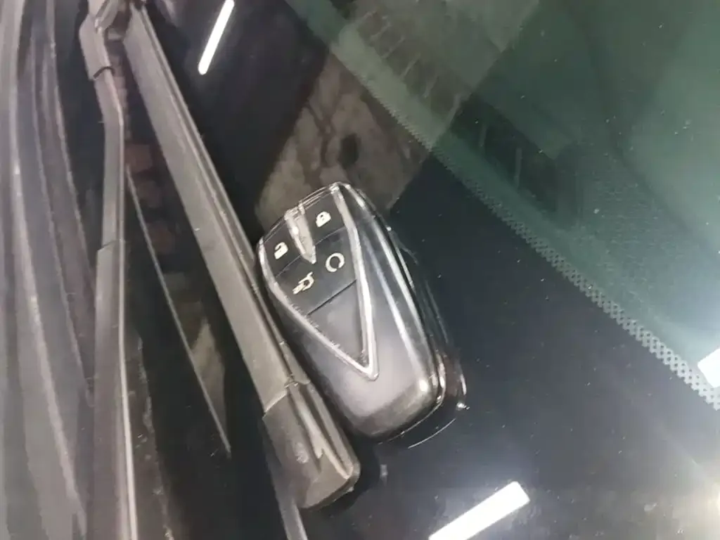Changan UNI-V 2024 из CN, фото 9