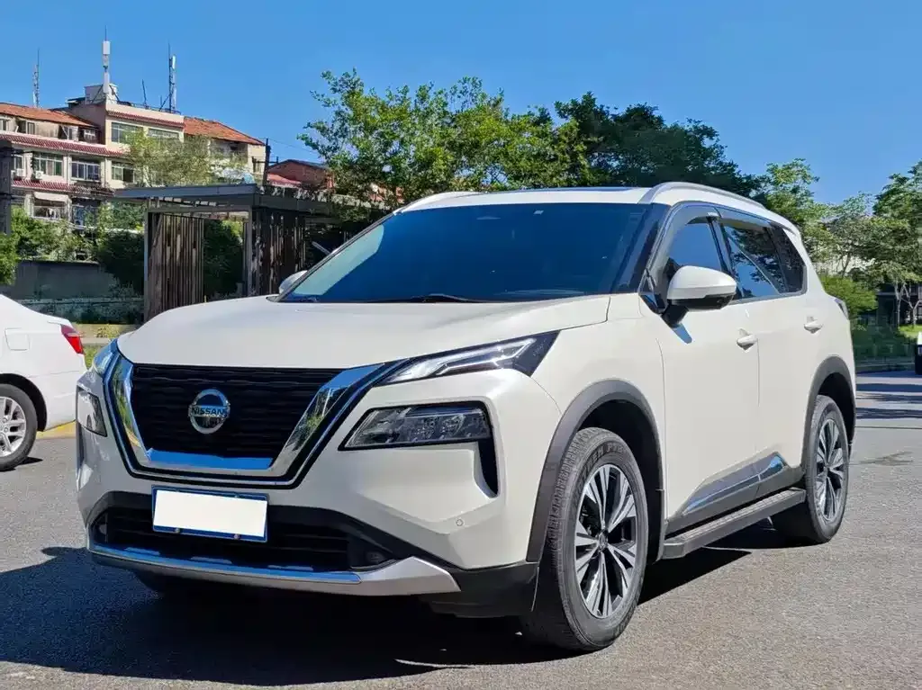 Nissan X-Trail — фото 1