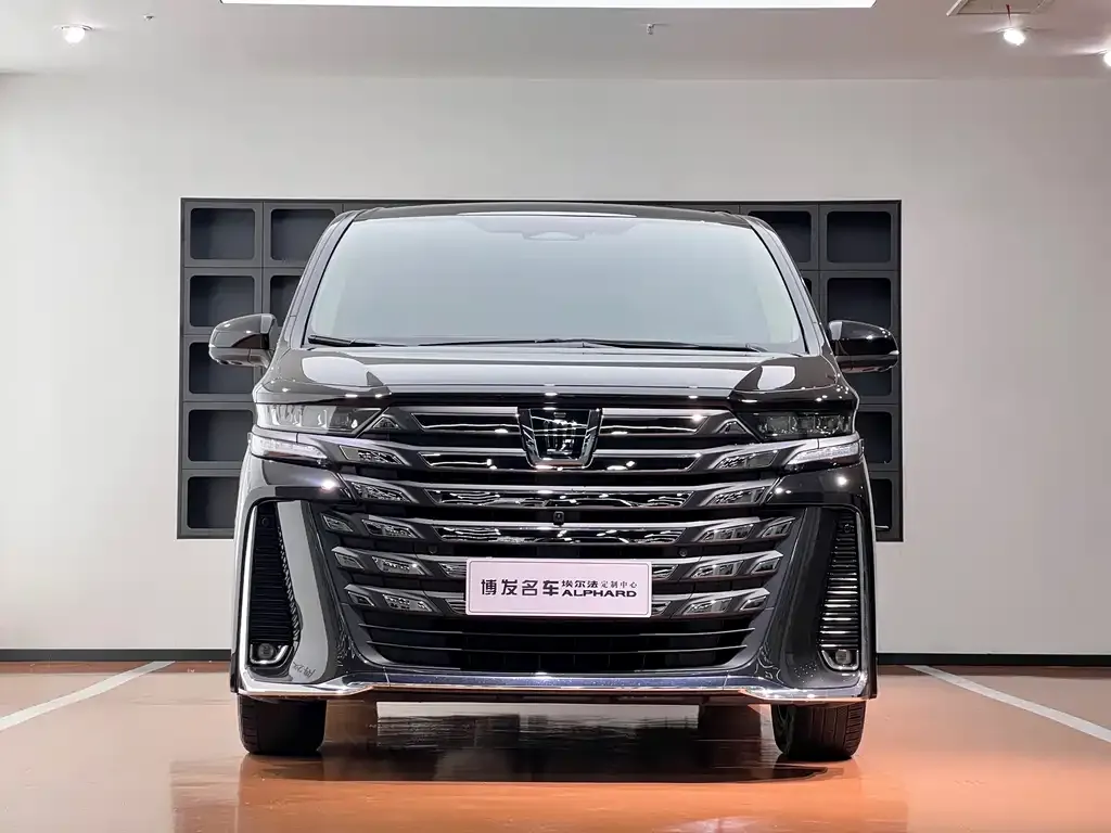 Toyota Vellfire — фото 6