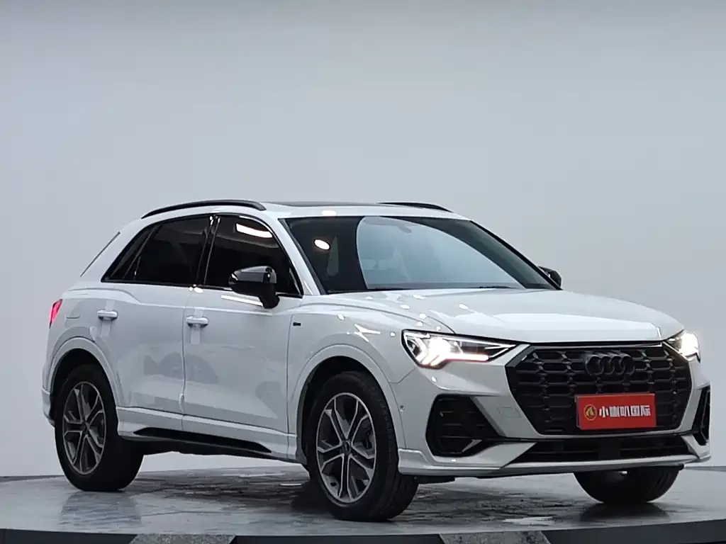 Audi Q3 — фото 3