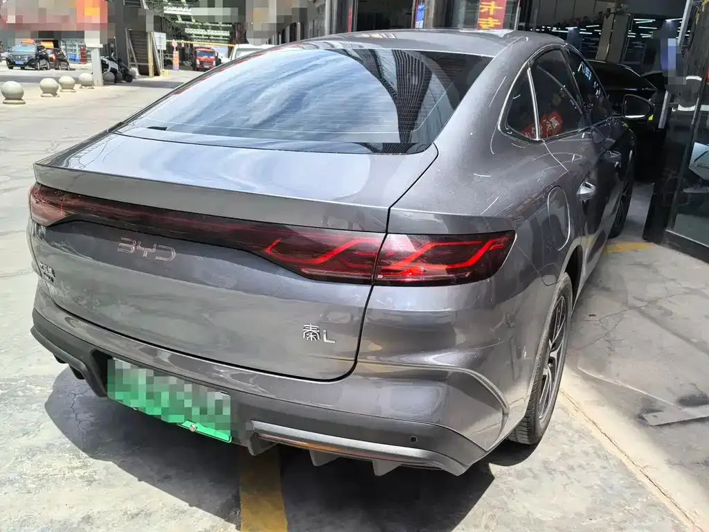 BYD Qin L — фото 5