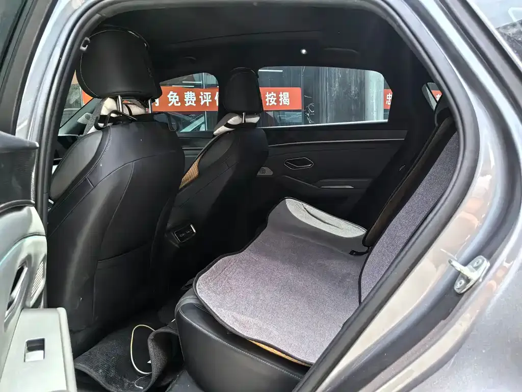 BYD Qin L — фото 8