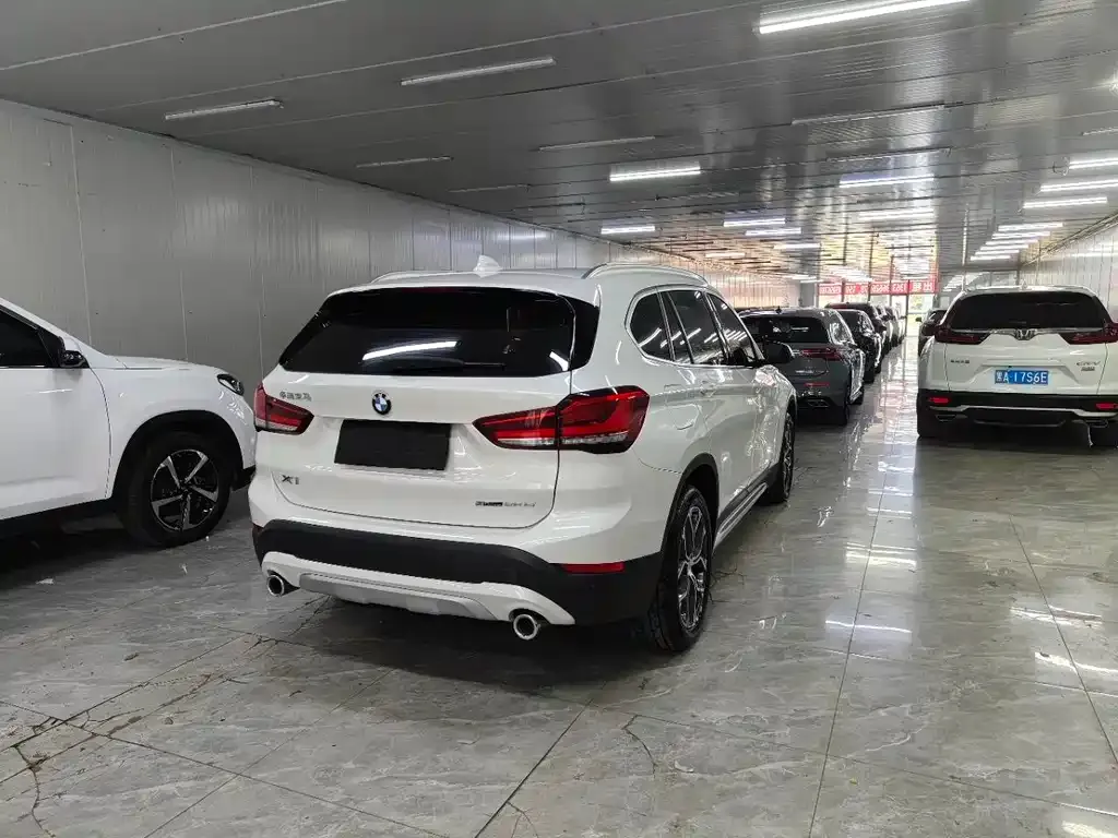 BMW X1 — фото 4