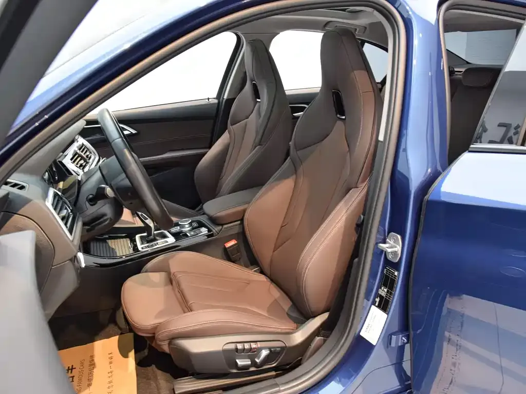 BMW 1 Series 2021 из CN, фото 6