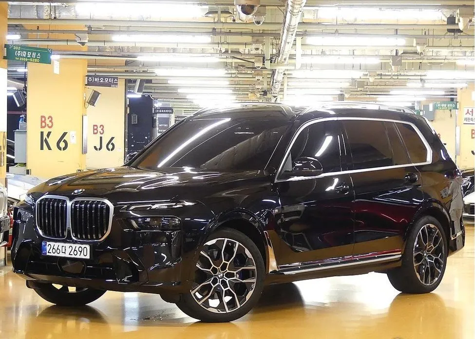 BMW X7 — фото 1
