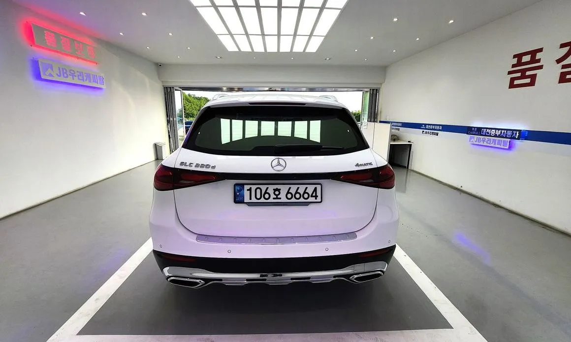 Mercedes-Benz GLC-Class 2023 из KR, фото 2