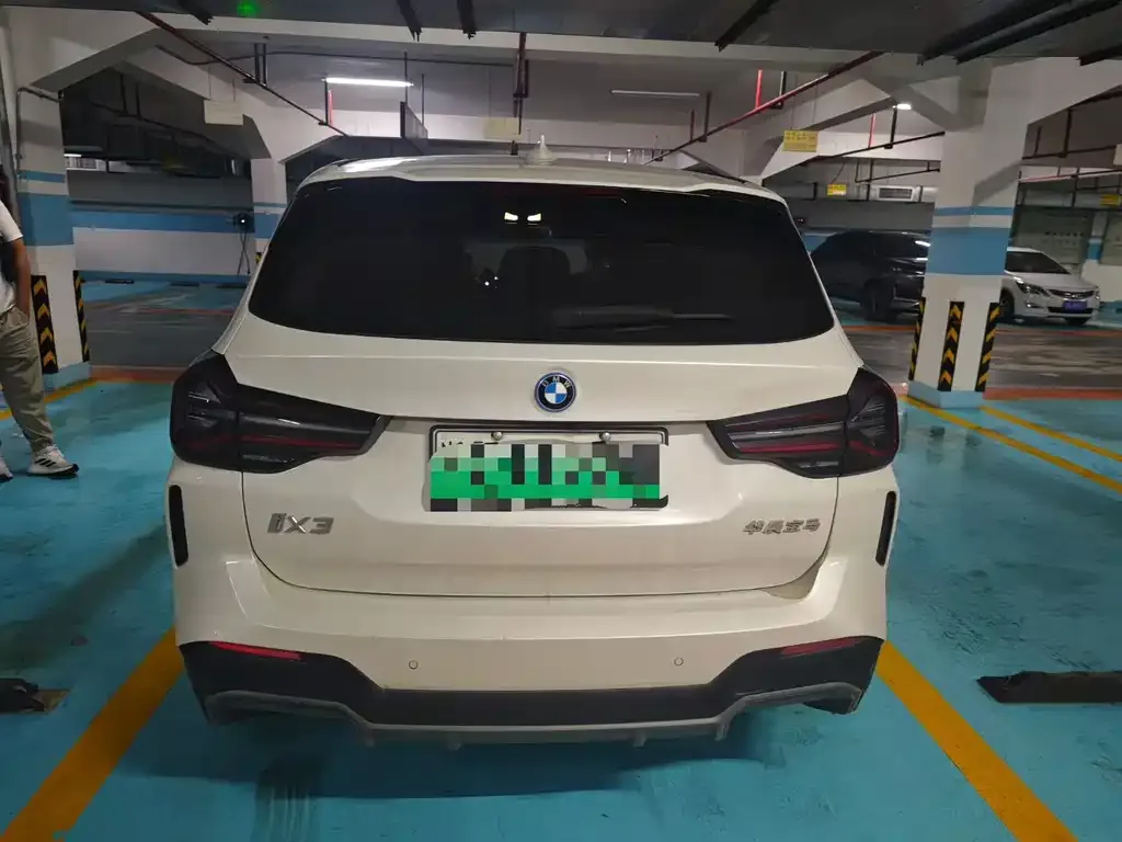 BMW iX3 2023 из CN, фото 3
