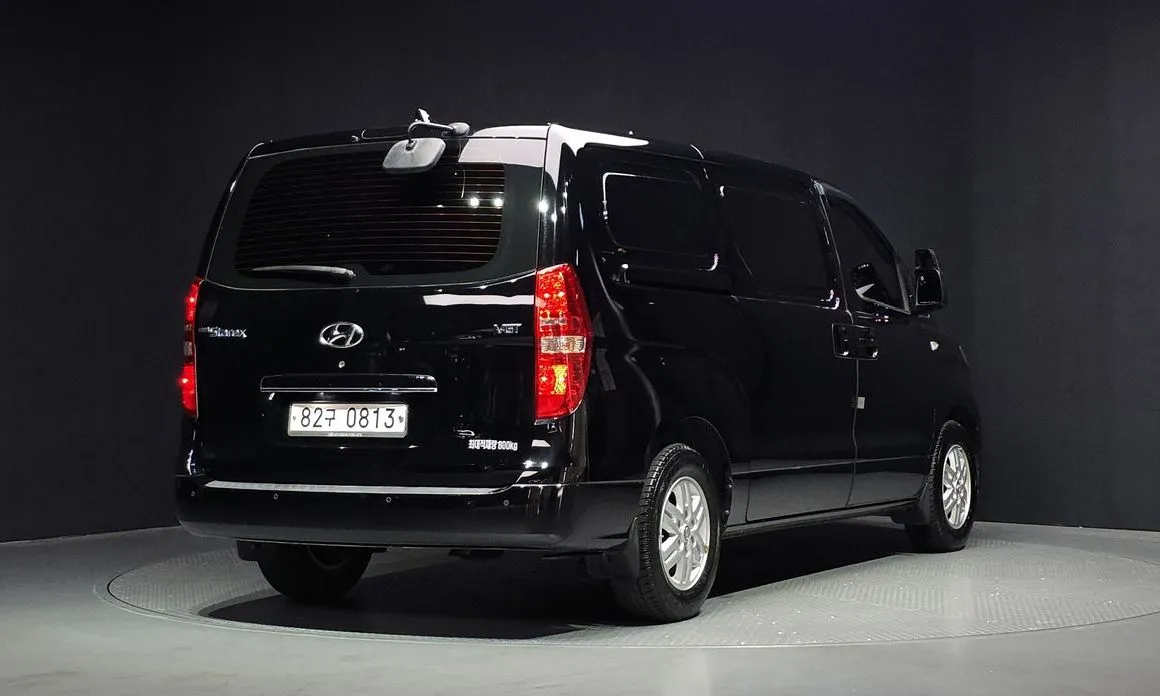 Hyundai Starex — фото 2