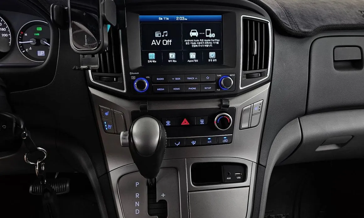 Hyundai Starex — фото 10