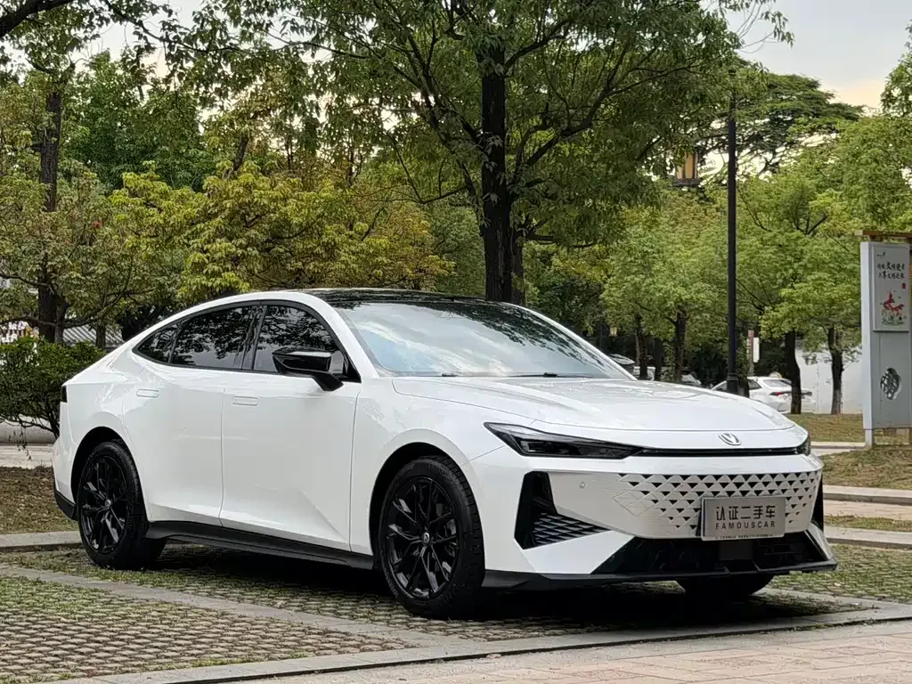 Changan UNI-V 2024 из CN, фото 2