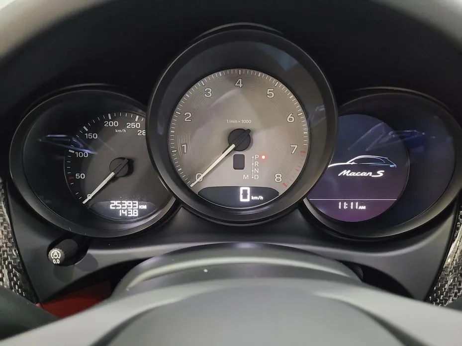 Porsche Macan 2023 из KR, фото 2