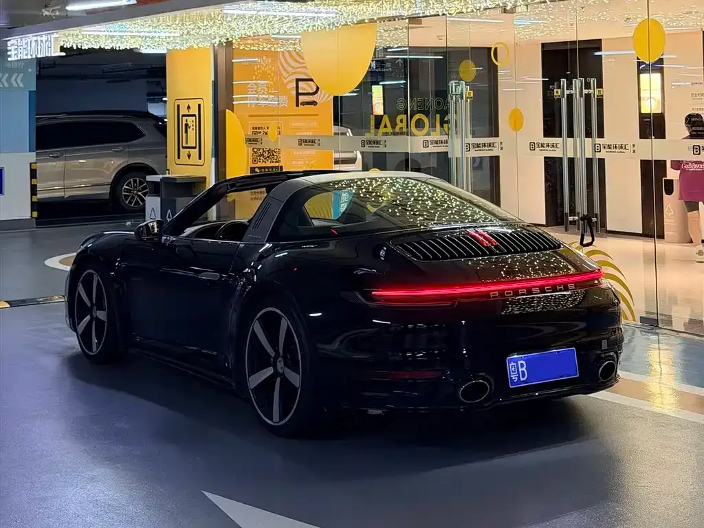 Porsche 911 2022 из CN, фото 9