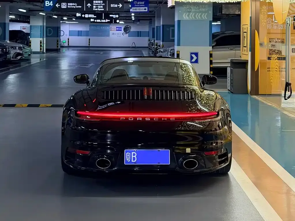 Porsche 911 2022 из CN, фото 5