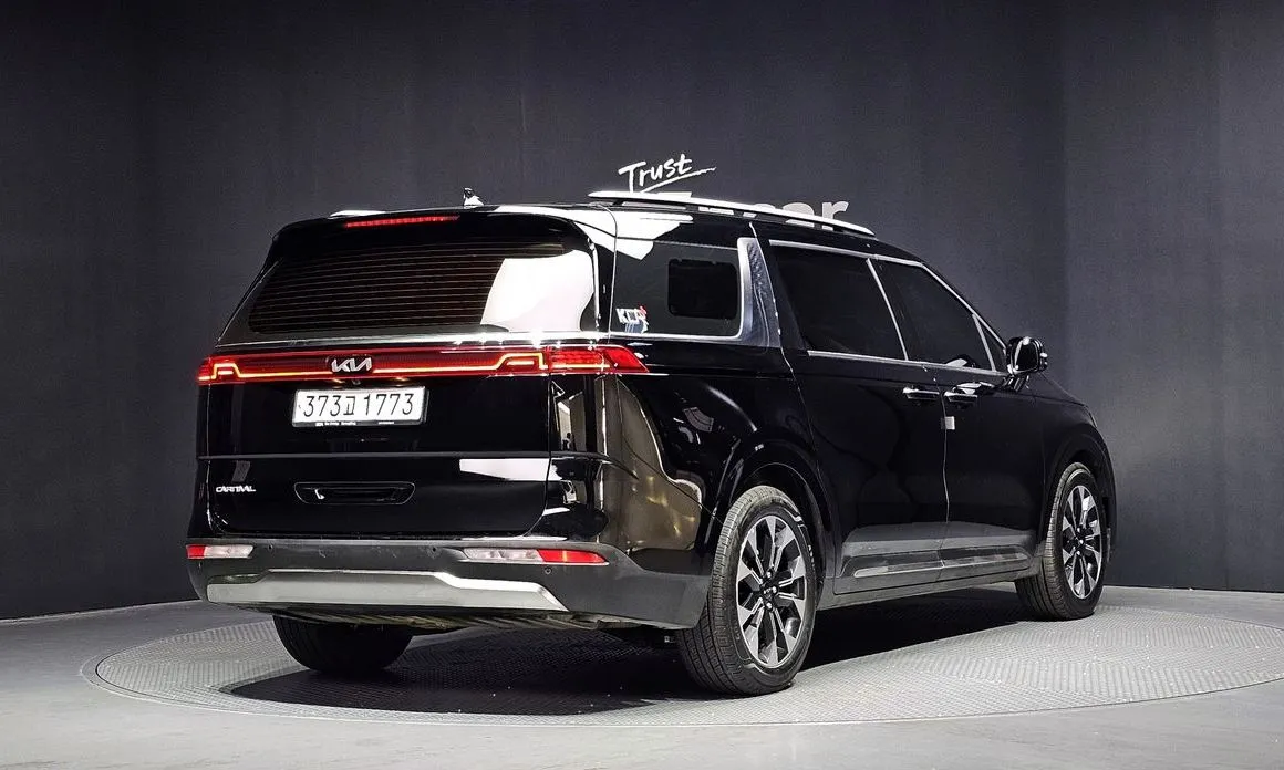 Kia Carnival — фото 2