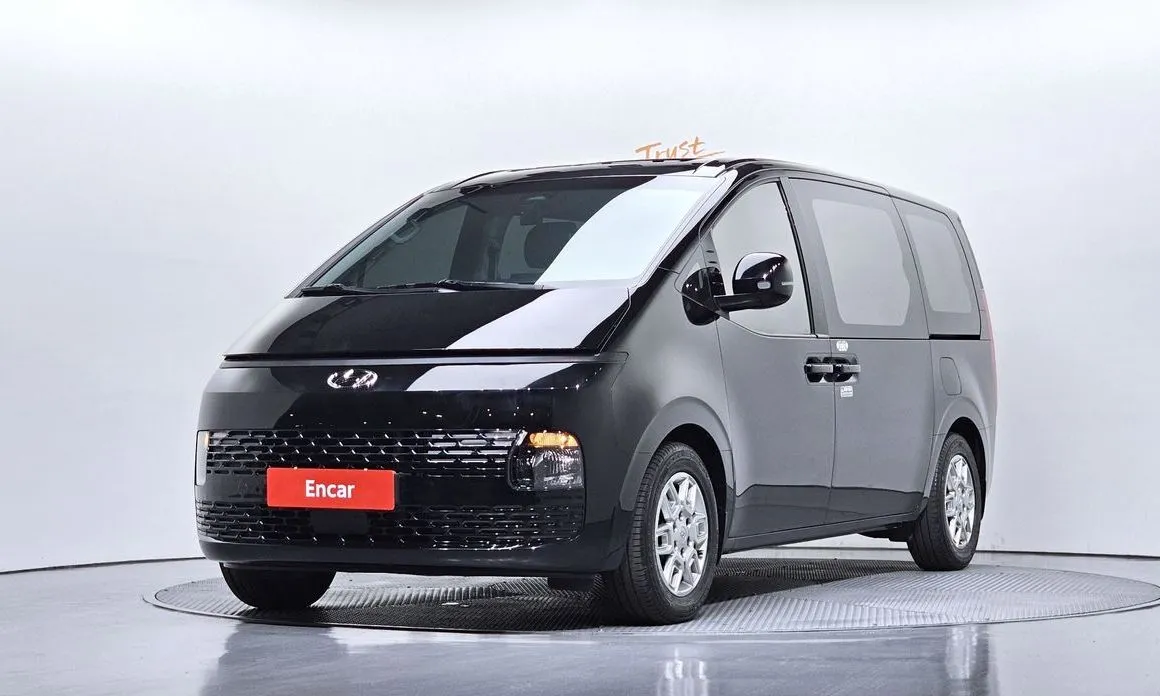 Hyundai Staria 2023 из KR, фото 1